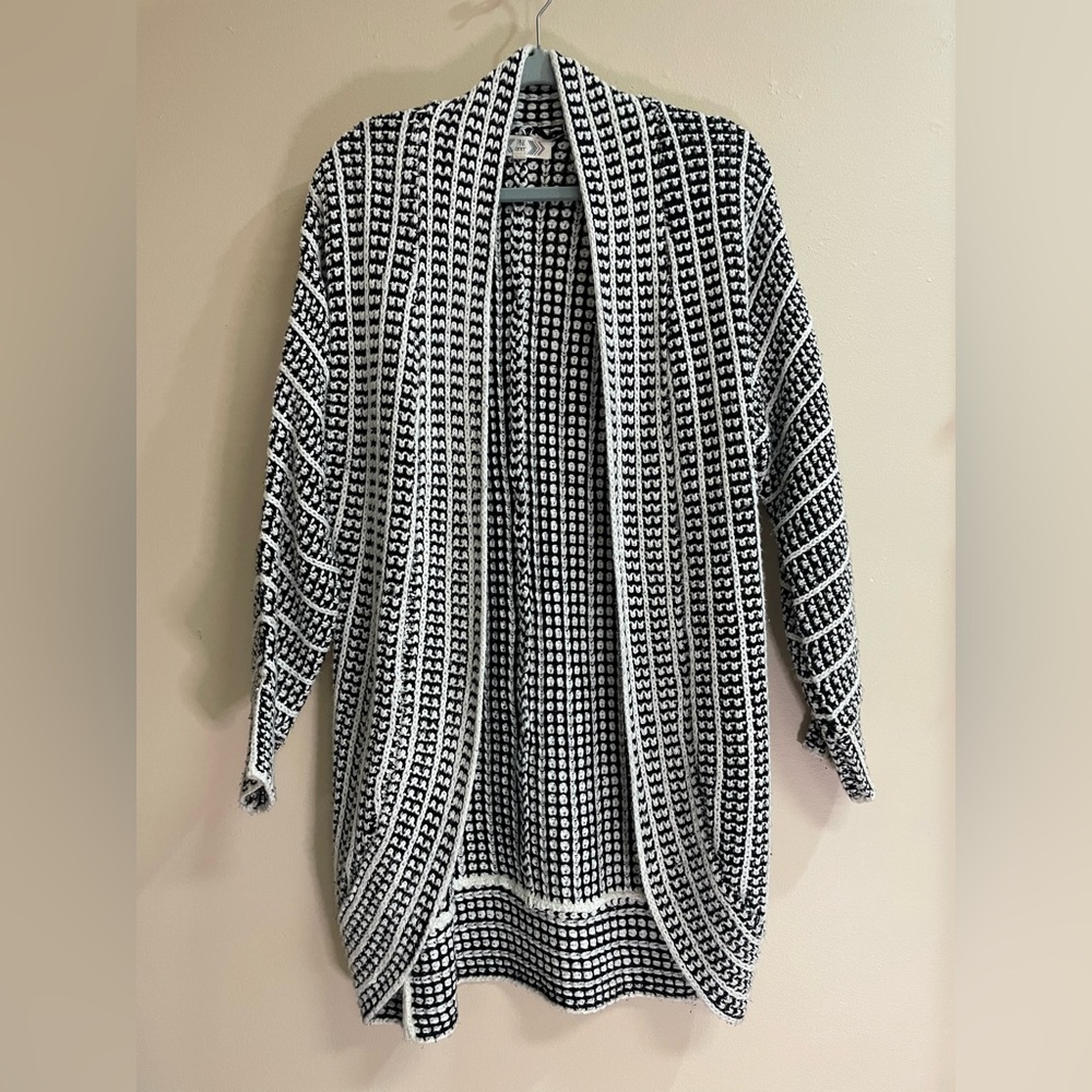 Pink Rose Black and White Open-Front Cardigan Women’s Size Small